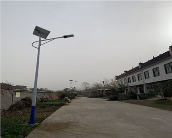 內蒙古藍田縣熨斗村太陽能路燈項目